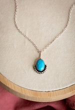 Load image into Gallery viewer, Turquoise Necklace
