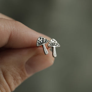 Mushroom Studs