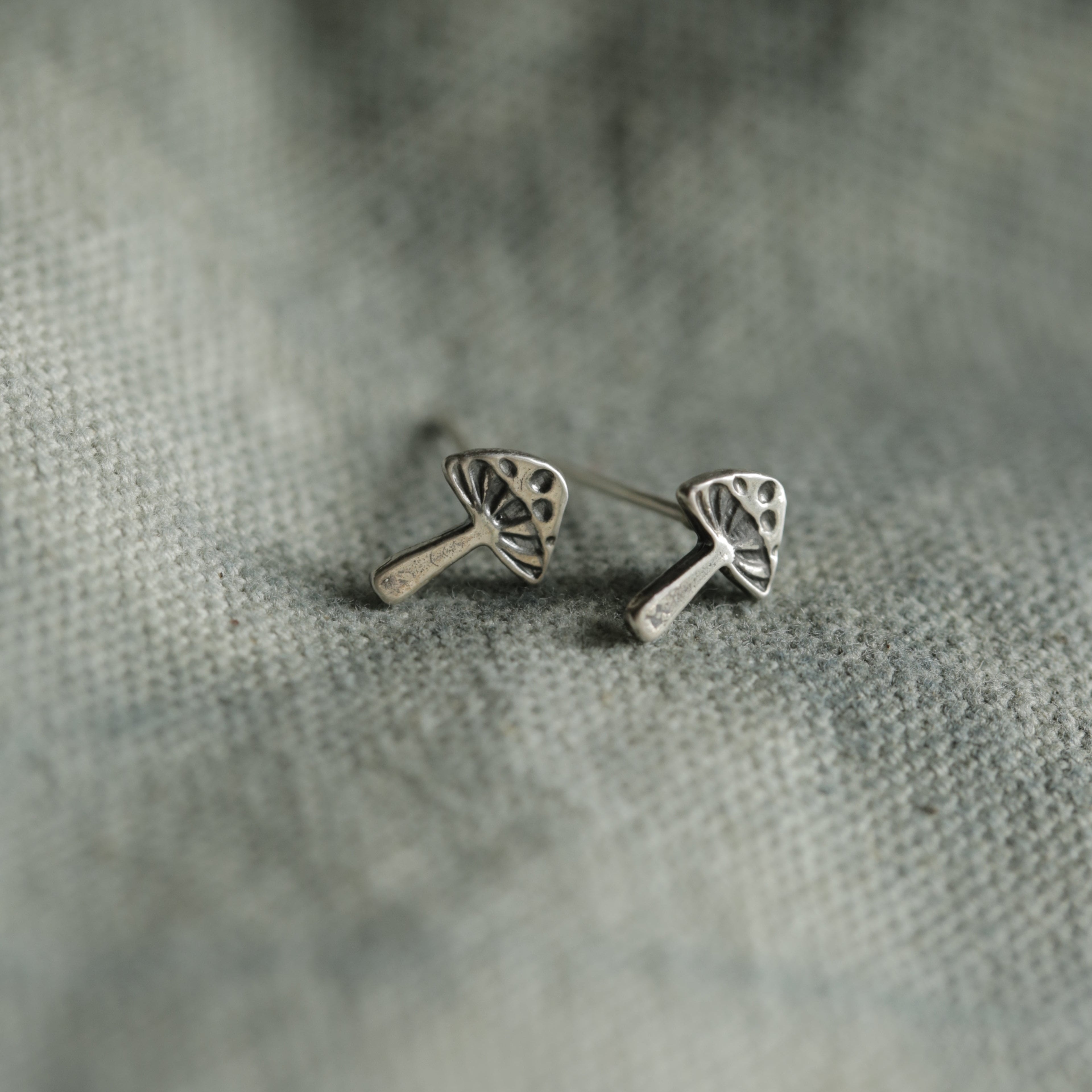 Mushroom Studs