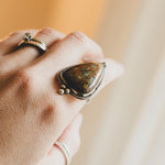 Load image into Gallery viewer, Moroccan Seam Agate Ring
